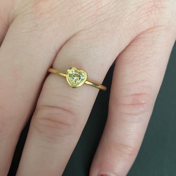 Pandora 18k over silver Cz Radiant heart ring - retired - Picture 2 of 3